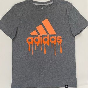 Adidas Athletics Graphic T-Shirt in Grey - BOYS SIZE MEDIUM